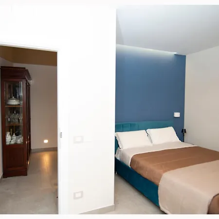 Xenia Neapolis Affittacamere *