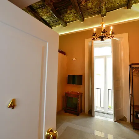 Xenia Neapolis Neapel