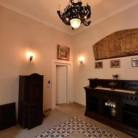 Xenia Neapolis Guest house