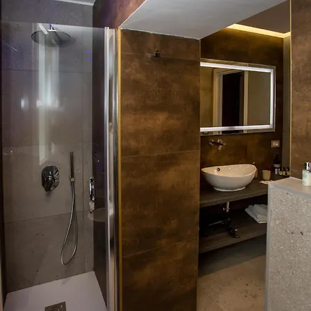 Xenia Neapolis Neapel