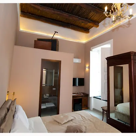 Xenia Neapolis 4* Nápoles