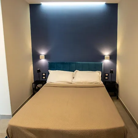 Xenia Neapolis 4* Nápoles