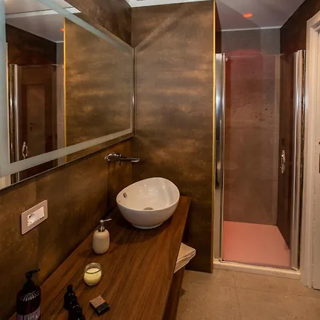 Xenia Neapolis Pensión 4*